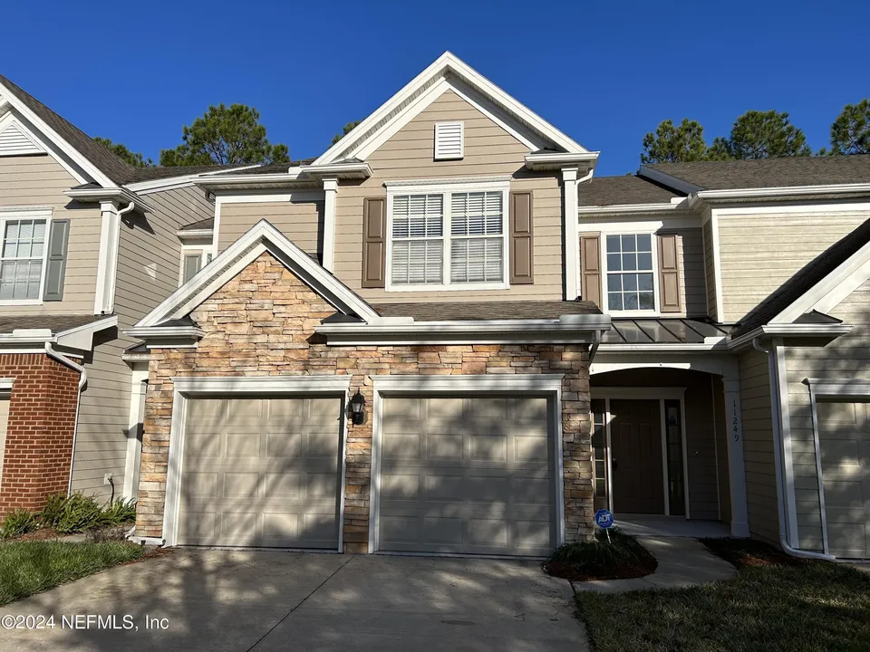 11249 Castlemain Cir N 11249 Castlemain Cir N