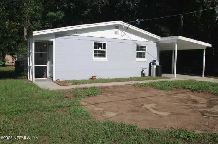 4421 Melvin Cir E