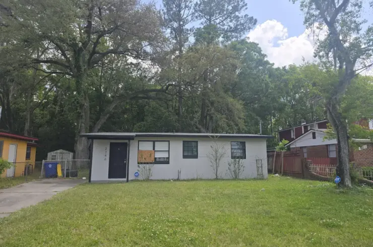 2746 Hamilton Cir