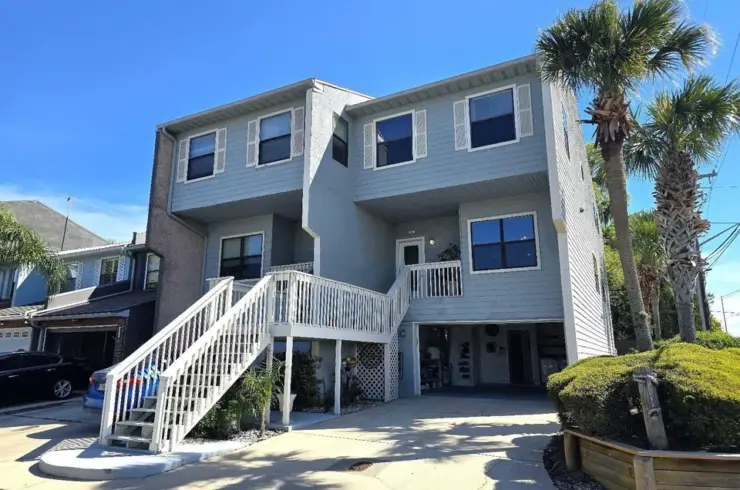 301 Scenic Point Ln