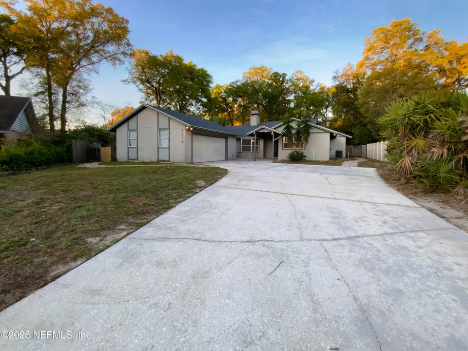 2212 Broad Water Ct 2212 Broad Water Ct