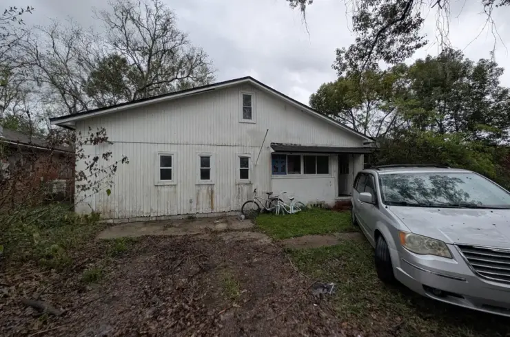 1273 Lake Shore Blvd