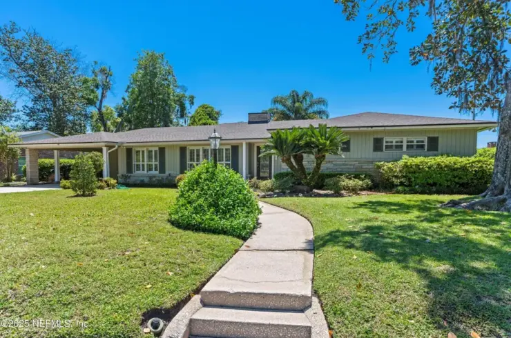 3704 San Viscaya Dr