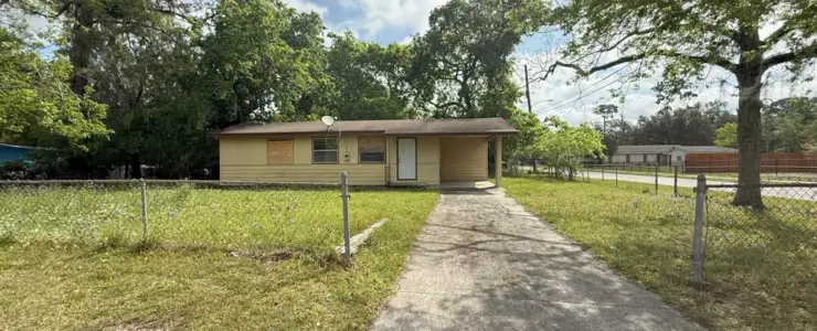 141 Jackson Ave N