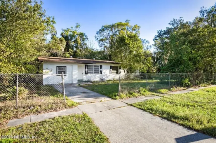 7567 Strato Rd